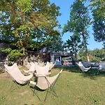 Casa Malu - Mobile House By The Kolpa River 度假居 梅特利卡