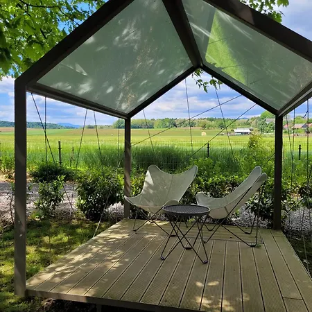 Casa Malu - Mobile House By The Kolpa River 度假居 *