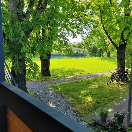 Casa Malu - Mobile House By The Kolpa River Дом отдыха